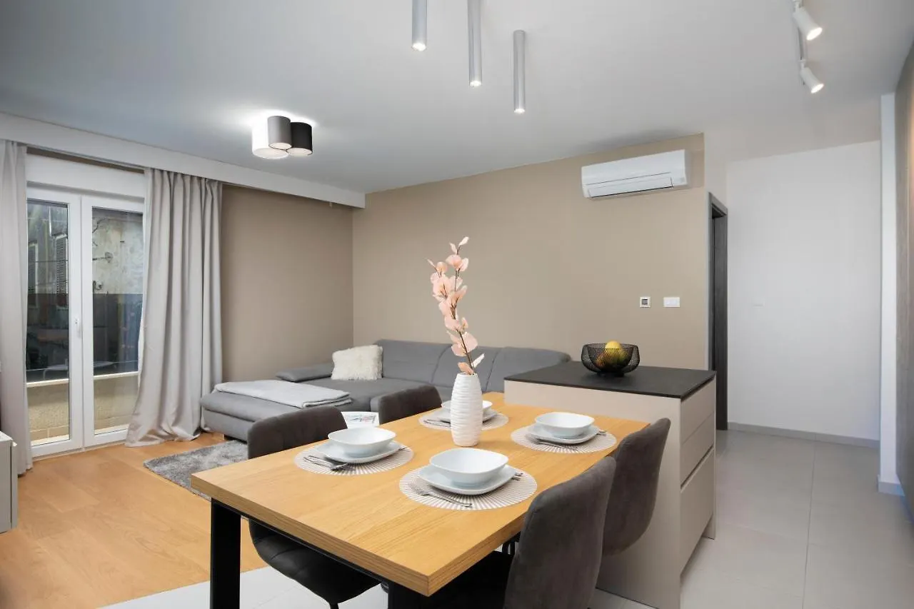 Stoja Beach Apartment Pula